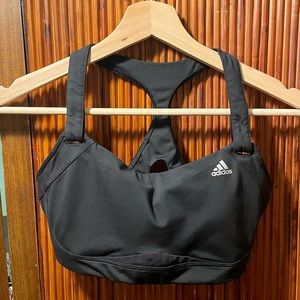 Adidas Racerback Sports Bra with adjustable straps & varying back clasp closure